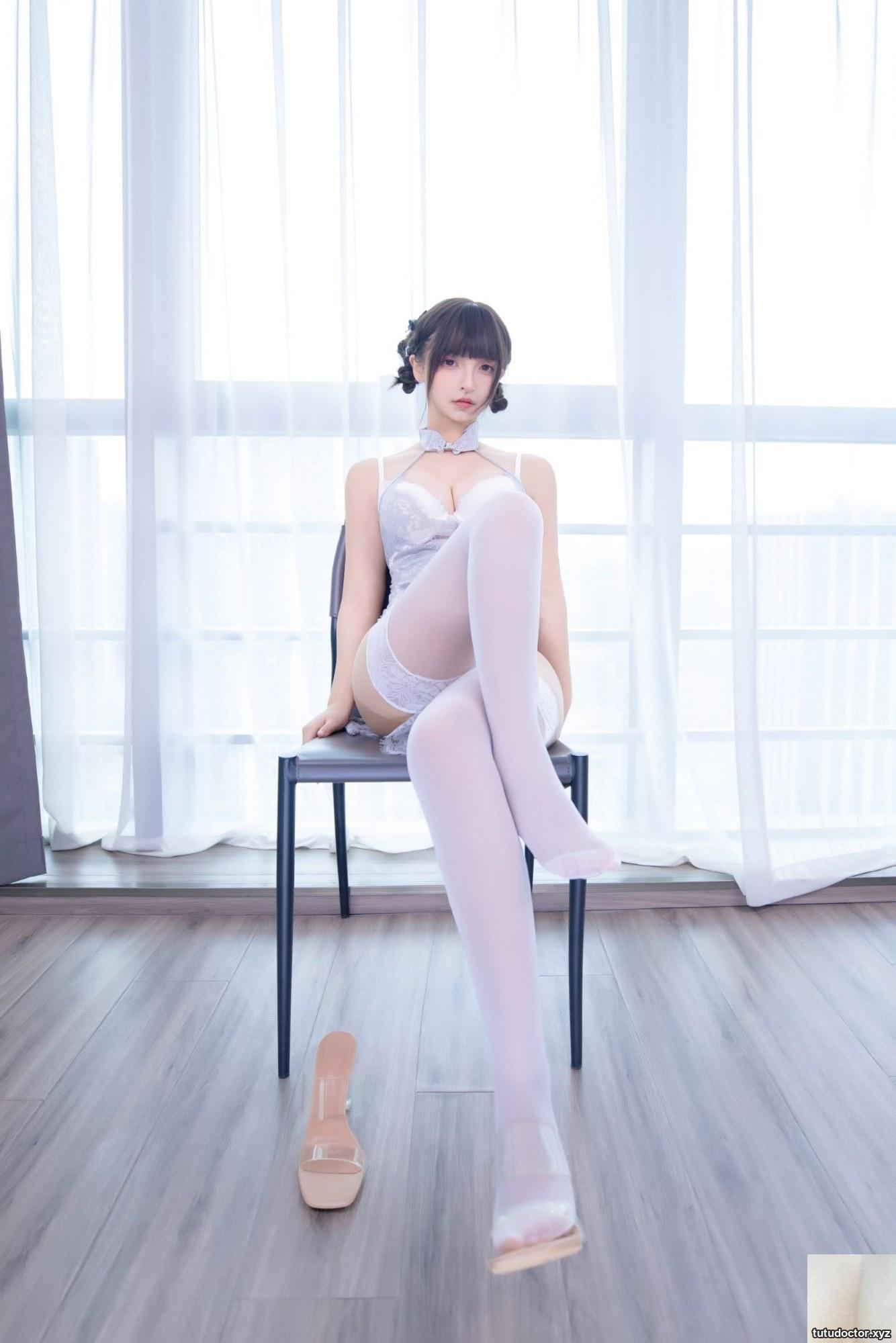 (Coser) Kamikazaka Mafuyu – Ice Cream Lady (76P)