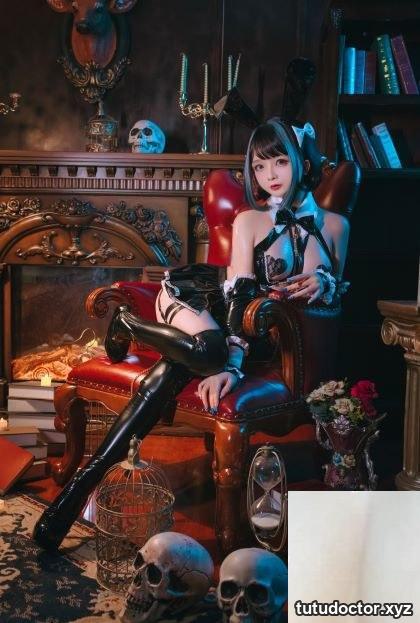 (Coser) Hinajiao – Halloween Demon Leather Jacket (41P)