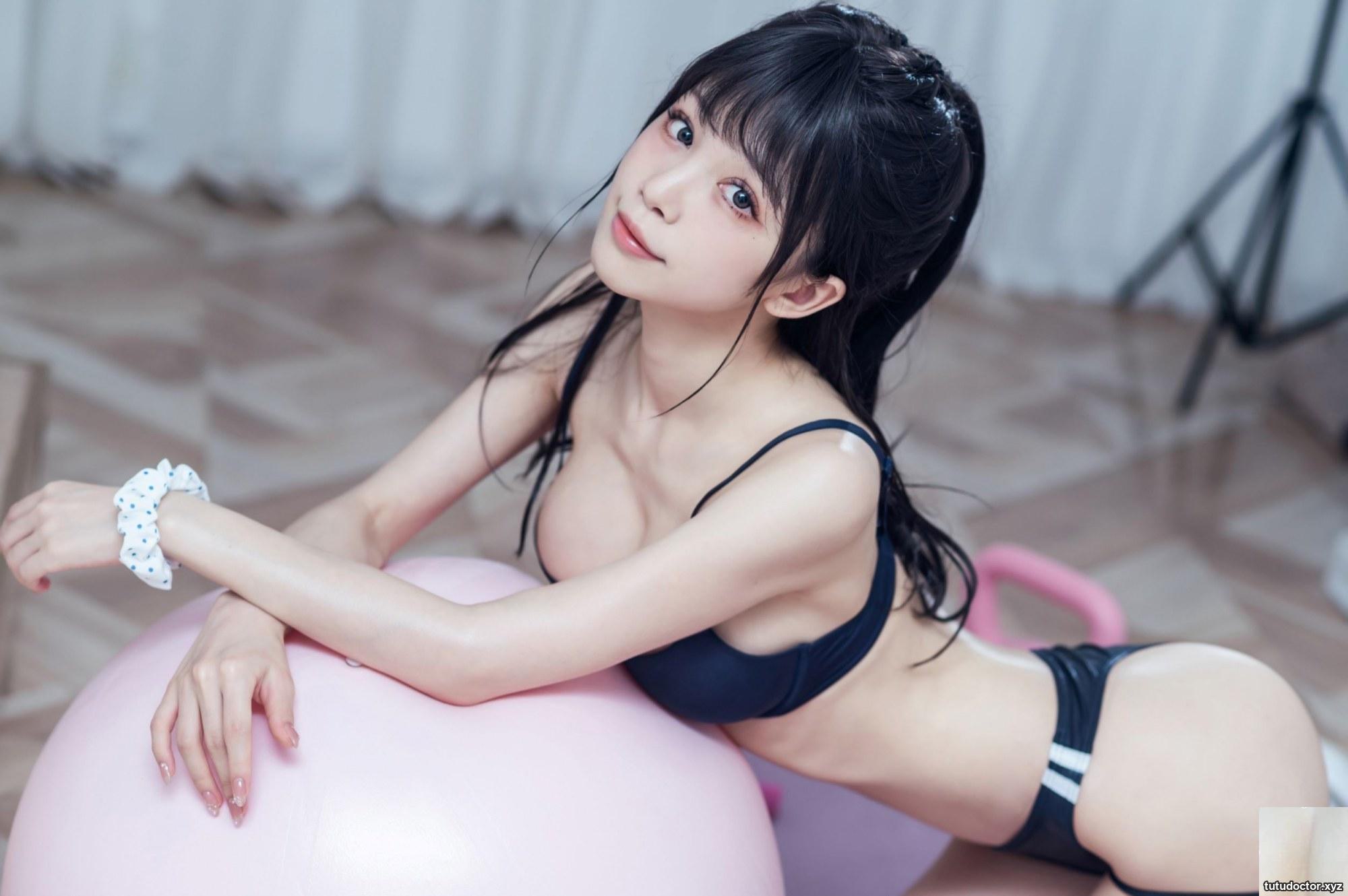 Shui Miao aqua – Sports Bra · photo 23 of 42