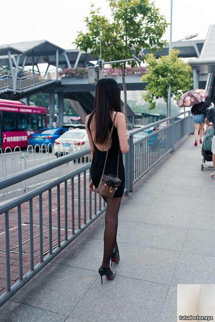 (Collected from the Internet) XiuRen Beauty Model Alice Xiaoziyi Didi Taxi Adventure No Mosaic Welfare Post 1 (10
