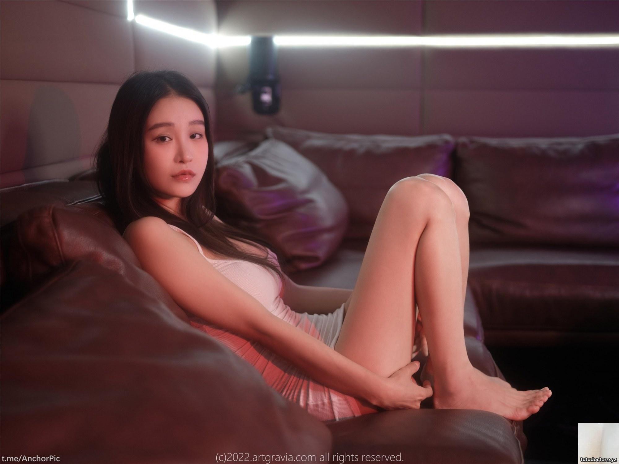 Lee Seol..Big breasts, slim waist, and plump buttocks will make · photo 16 of 92