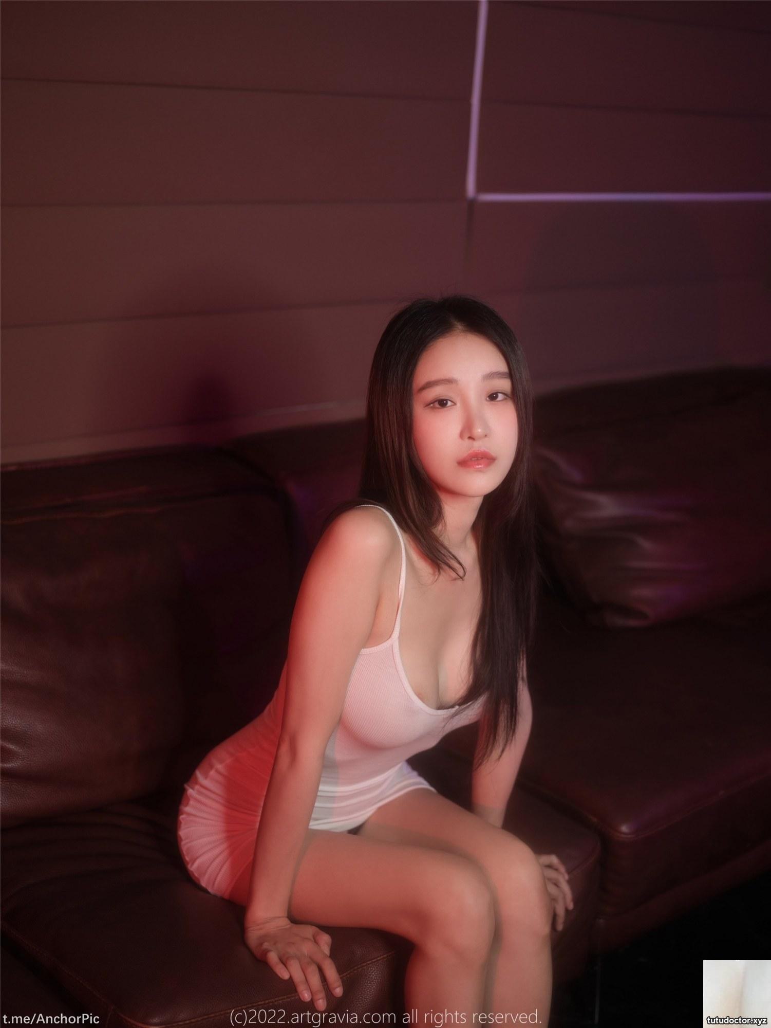 Lee Seol..Big breasts, slim waist, and plump buttocks will make · photo 57 of 92
