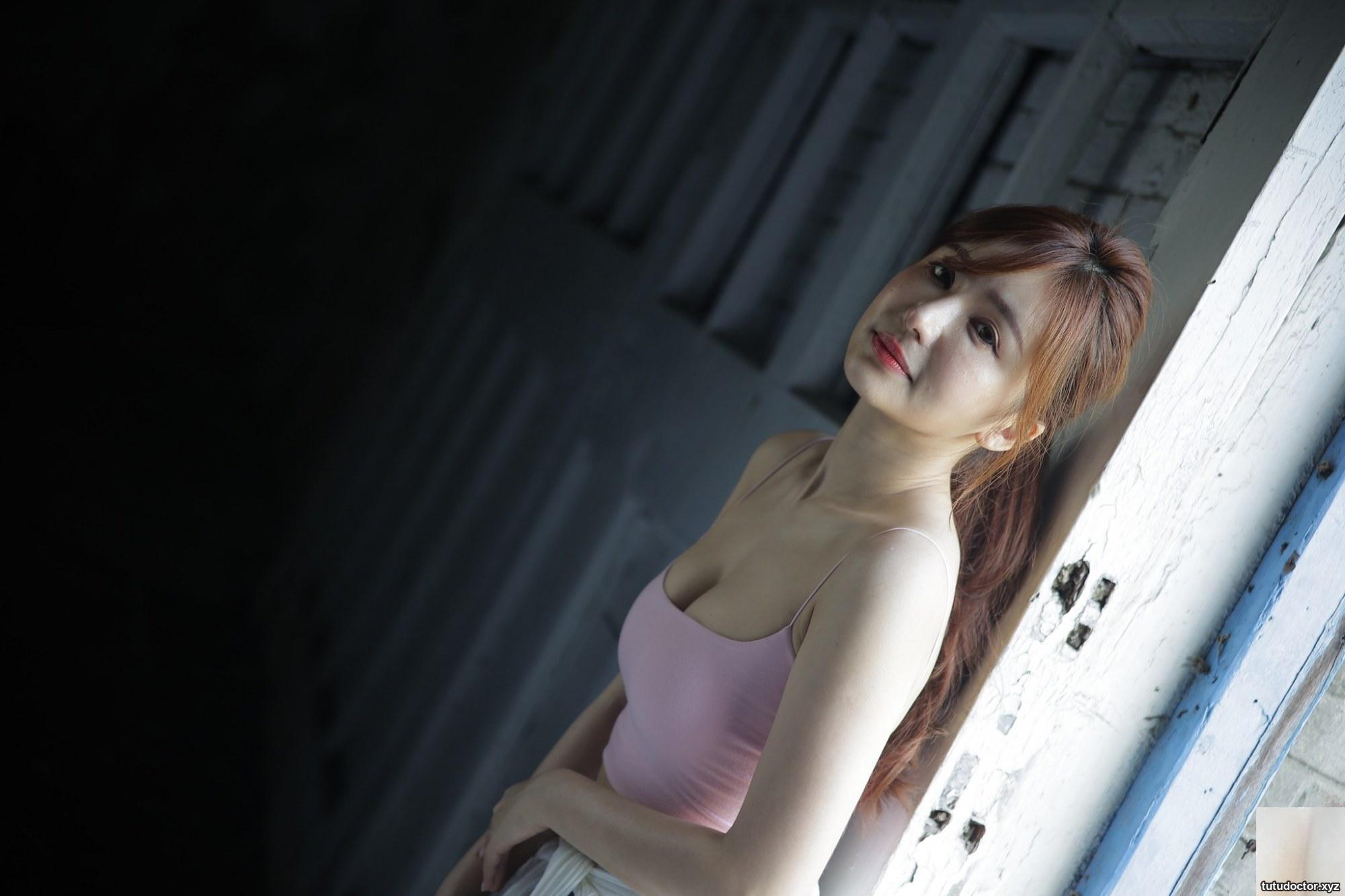 Taiwanese beauty with beautiful legs-Qiu Aichen, a temperamental · photo 74 of 94