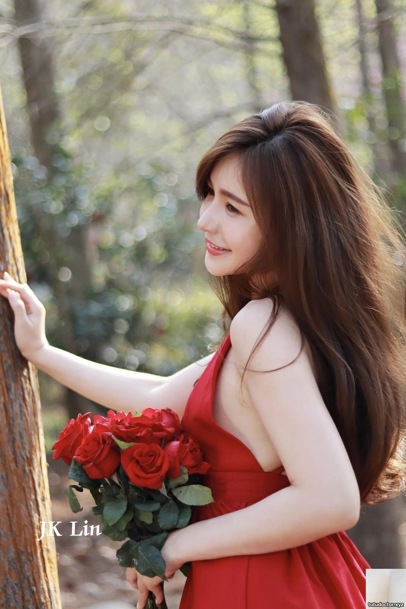 Taiwanese beauty with beautiful legs-Qiu Aichen, a temperamental · photo 93 of 94