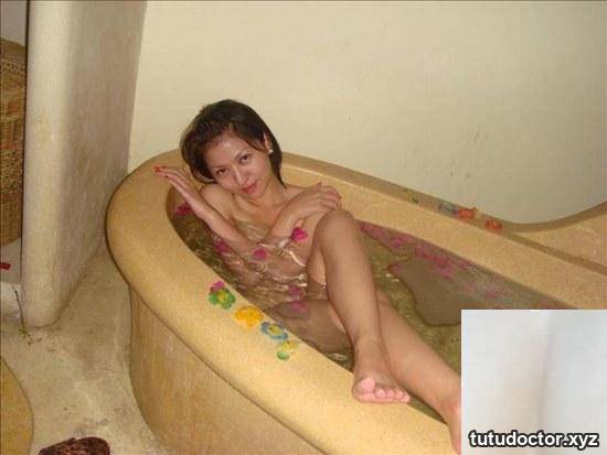 Boba Sisters Selfie at Guanziling Hot Spring Hotel · photo 5 of 11