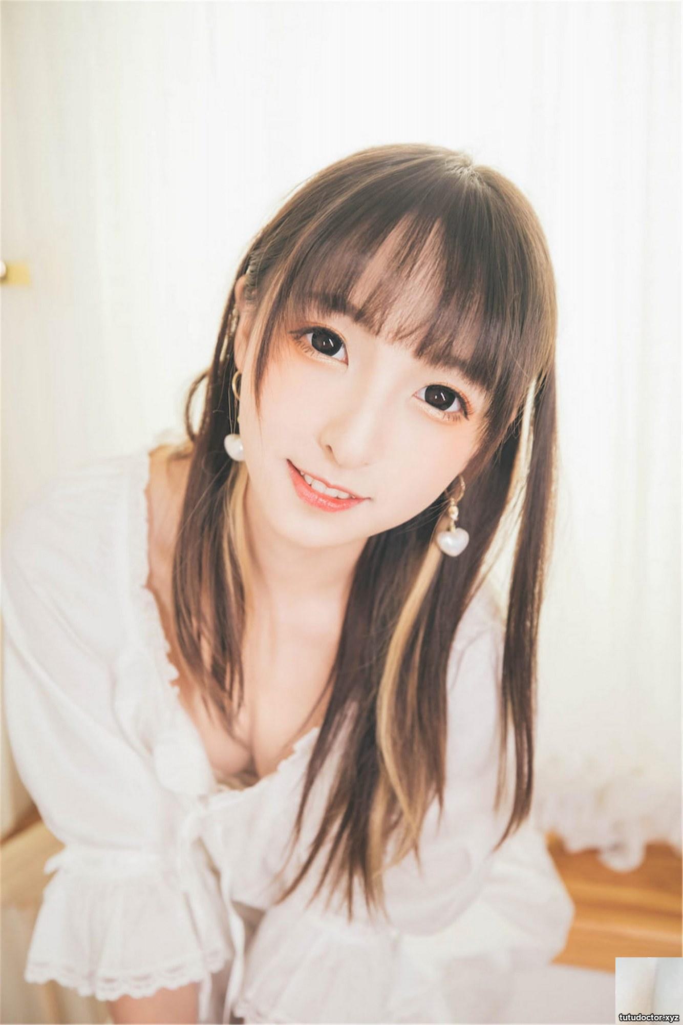Kagakusaka Mafuyus White Stockings Realm 2 close-up of beautiful · photo 63 of 78