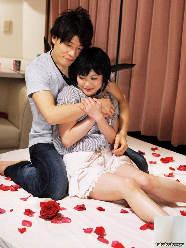 The feeling of first love is probably like being penetrated · photo 19 of 32