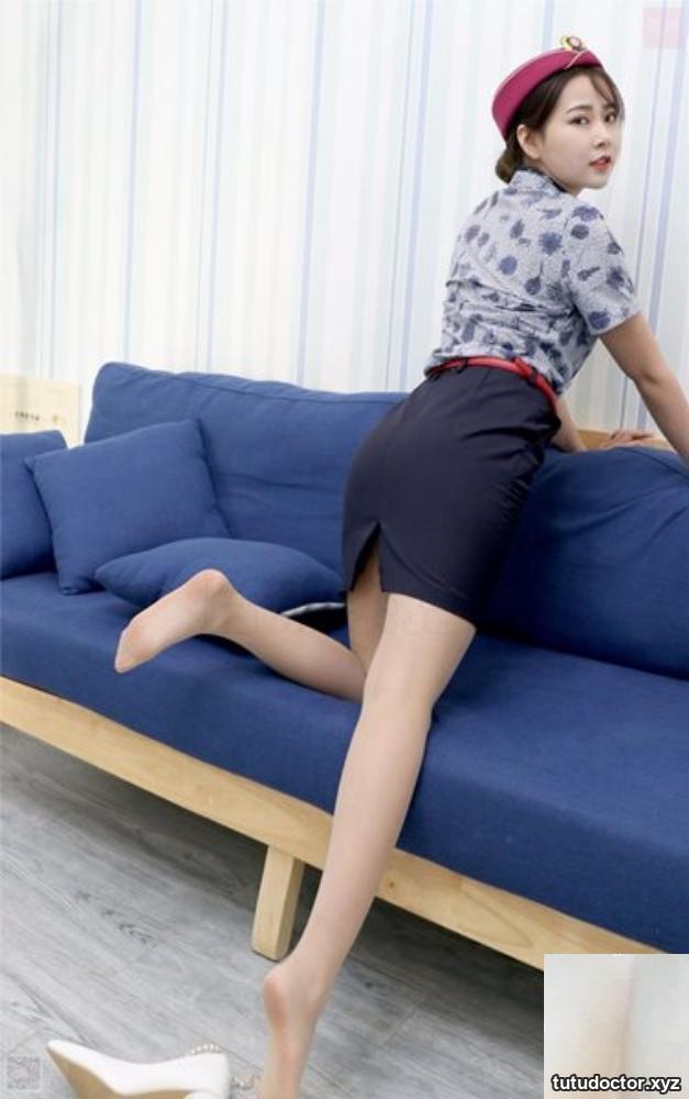 SH043 The private life of Su Yu, an Eastern Airlines stewardess · photo 36 of 95
