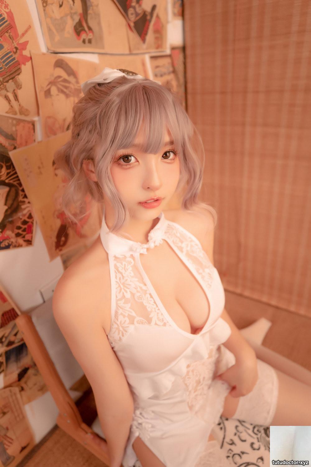 Kanamezaka Mafuyus White Cheongsam 2 sexy exposed breasts to · photo 6 of 75