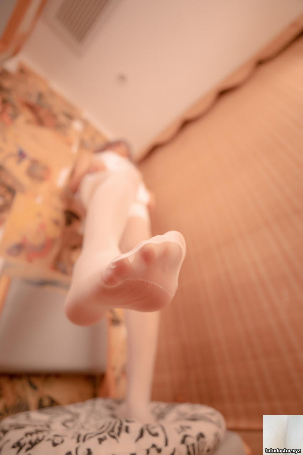 Kanamezaka Mafuyus White Cheongsam 2 sexy exposed breasts to · photo 48 of 75