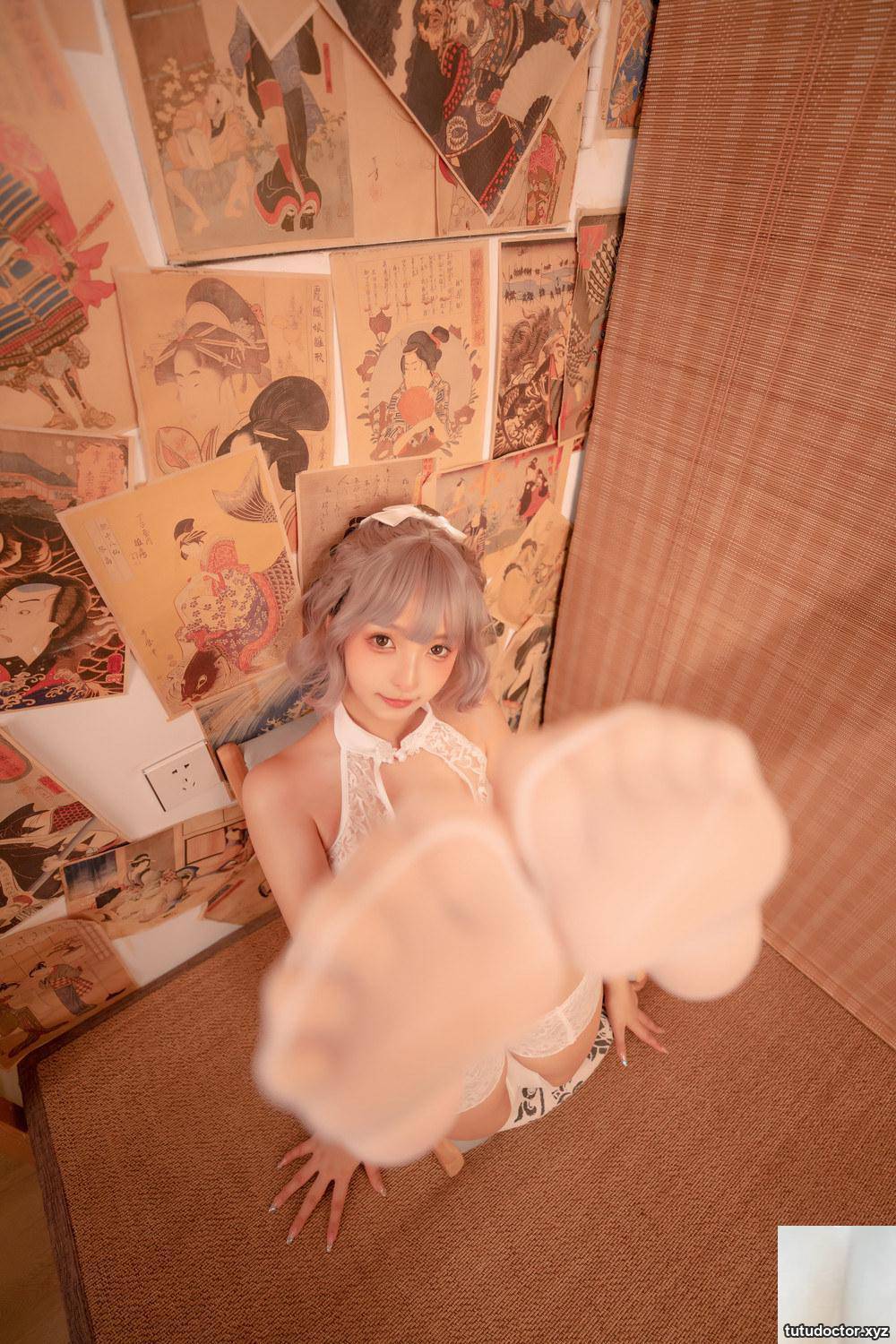 Kanamezaka Mafuyus White Cheongsam 2 sexy exposed breasts to · photo 54 of 75