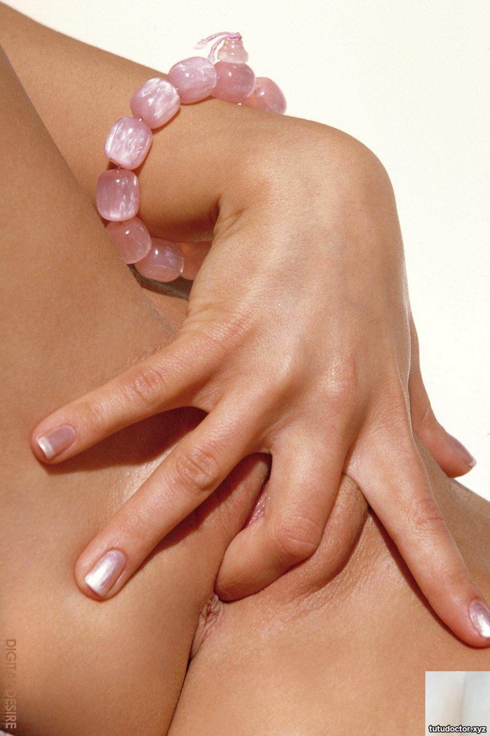 Digital Desire – Peach – 2867 · photo 89 of 94