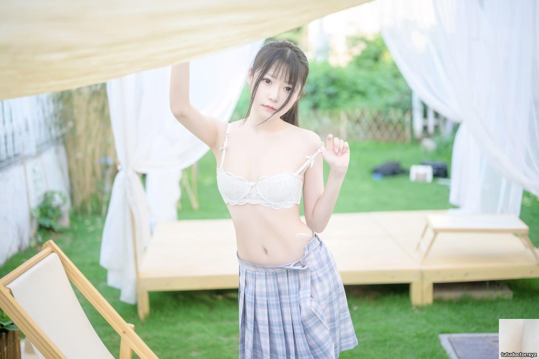 Vanilla Meow Lulu – Sunshine Courtyard Uniform · photo 30 of 51