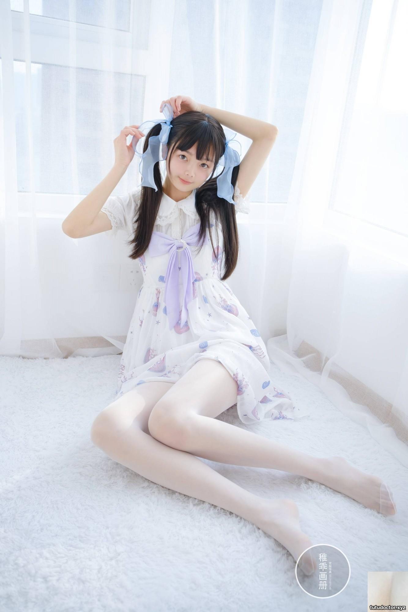 (Online collection) Welfare girl Chai Xiaoguai “Yeye Beautiful Girl White Silk” VIP Exclusive (30P