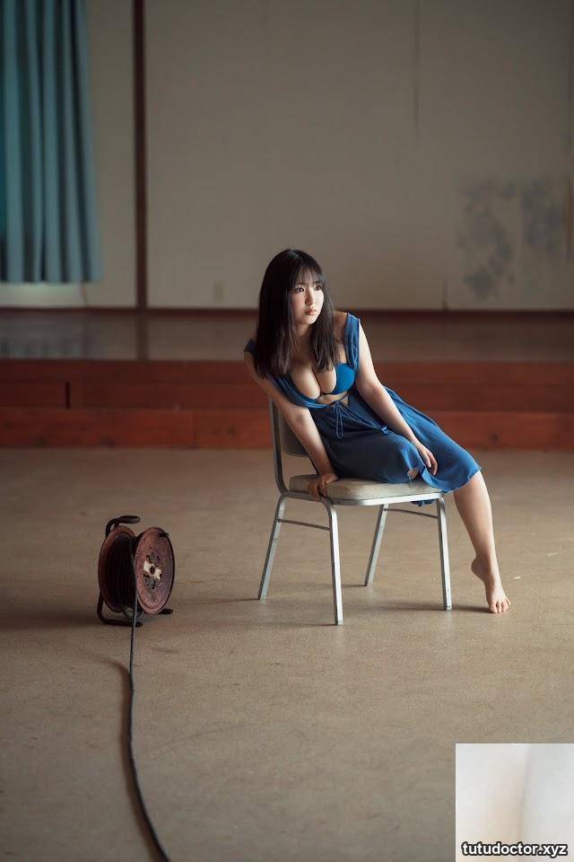 The photo queens figure is too tempting and the huge headlights · photo 2 of 13