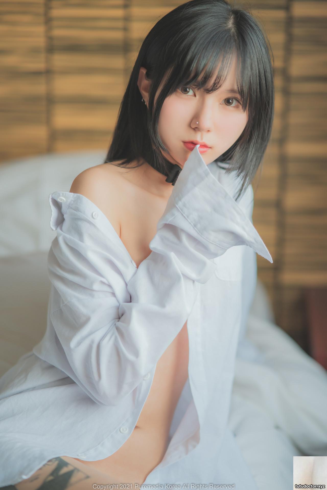 Hizzy Hizzy, (PURE MEDIA) Vol.101 Nude Digital Edition · photo 4 of 48