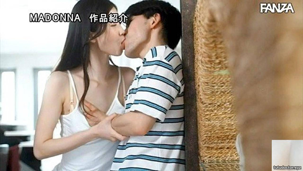 An Komatsu: I cant take my eyes off you even for a second · photo 34 of 66