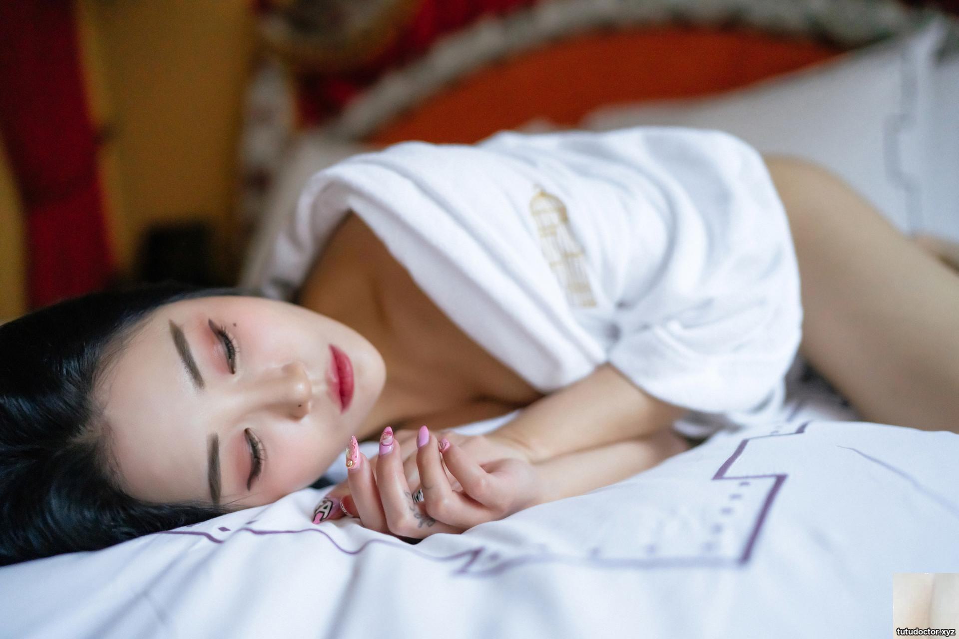 Jeong Bomi, Jeong Bo-mi, (Moon Night Snap) Good D · photo 10 of 40