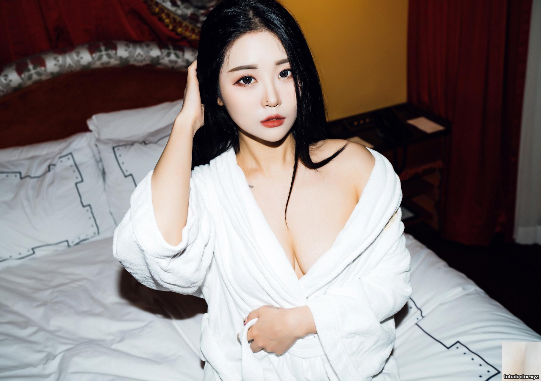 Jeong Bomi, Jeong Bo-mi, (Moon Night Snap) Good D · photo 15 of 40