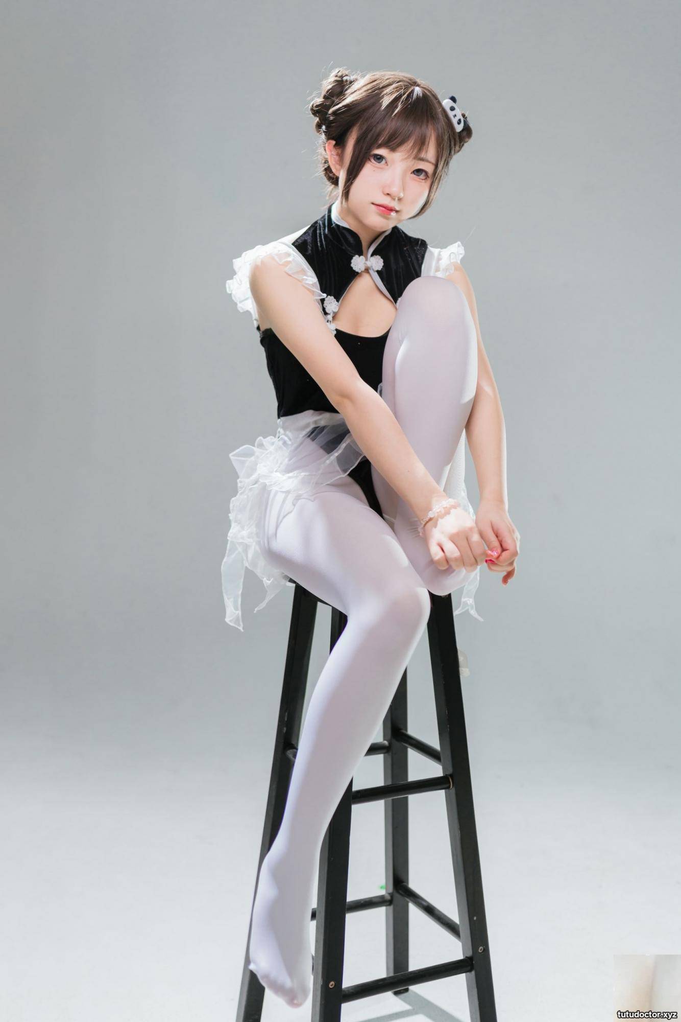 Hua Ling – Red Panda Maid · photo 48 of 86