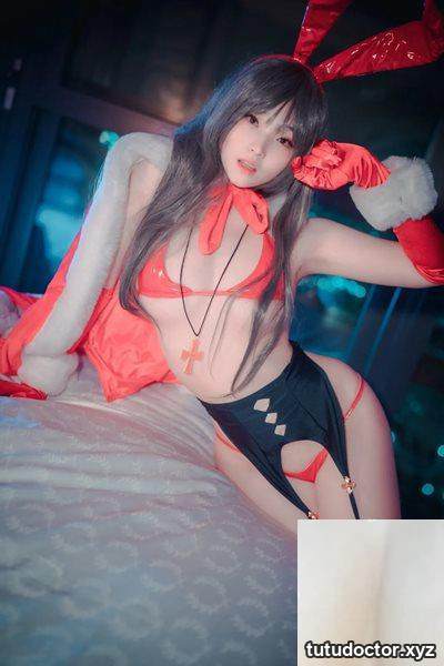 Bambi 밤비s tempting figure + peach butt makes me unable to · photo 57 of 66