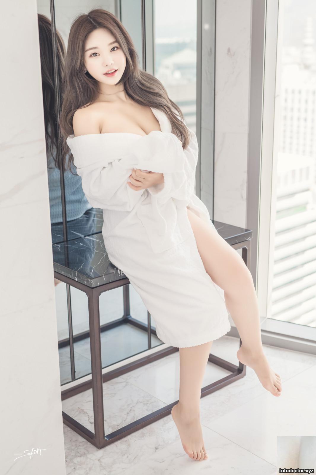 Zzyuri – Vol.10 White ( · photo 5 of 59
