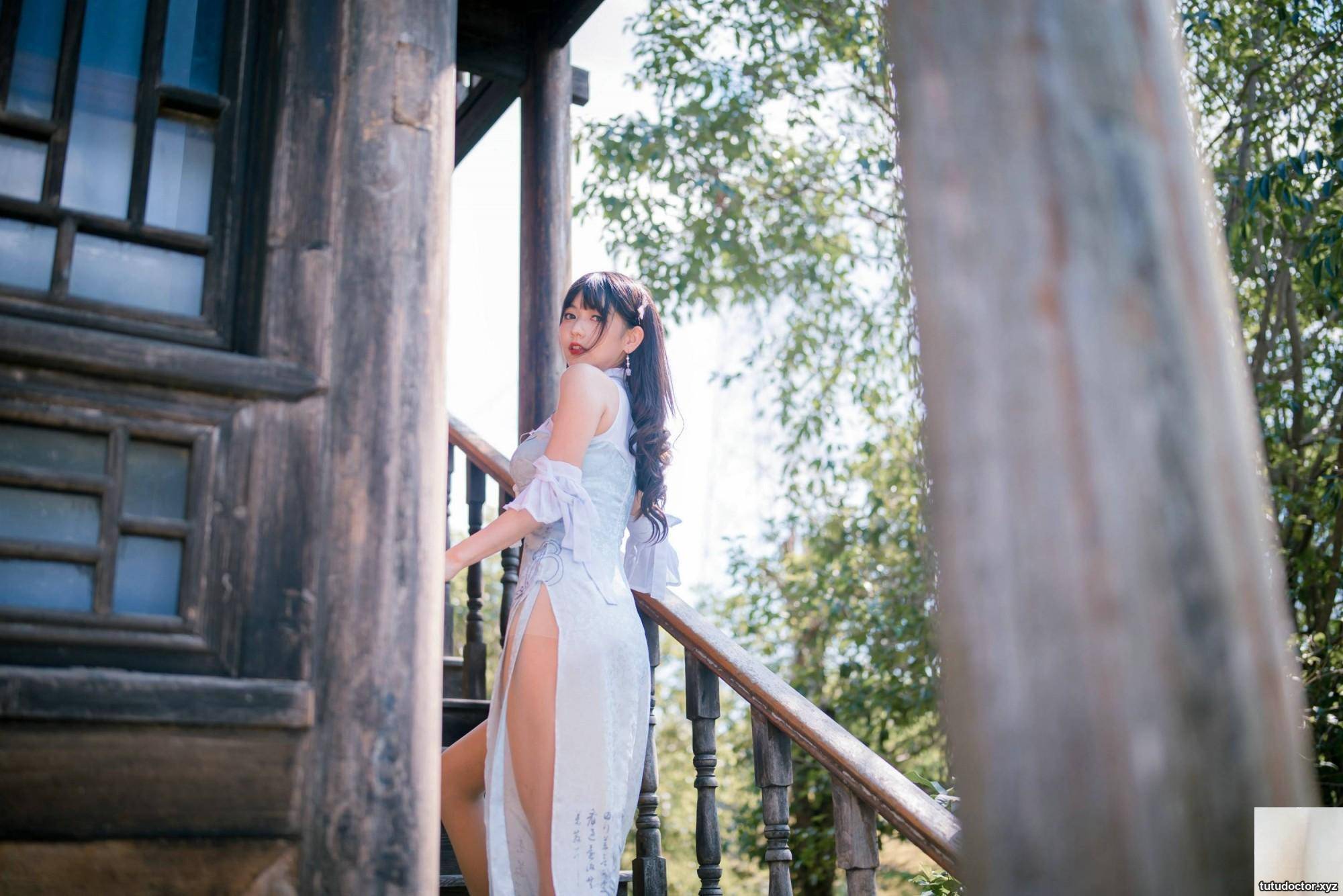 Welfare girl Lu Qingqings Pink Maid Blue Cheongsam VIP Exclusive · photo 35 of 41