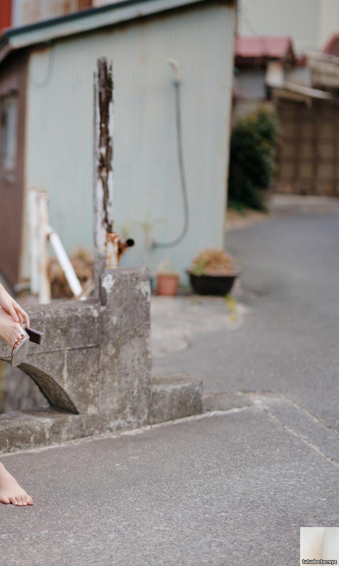 Risa Yukihira 雪平丽left – A person who is hor · photo 45 of 71
