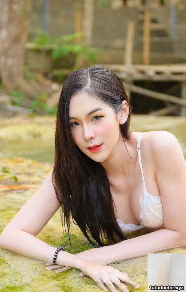 Sexy goddess · photo 2 of 25
