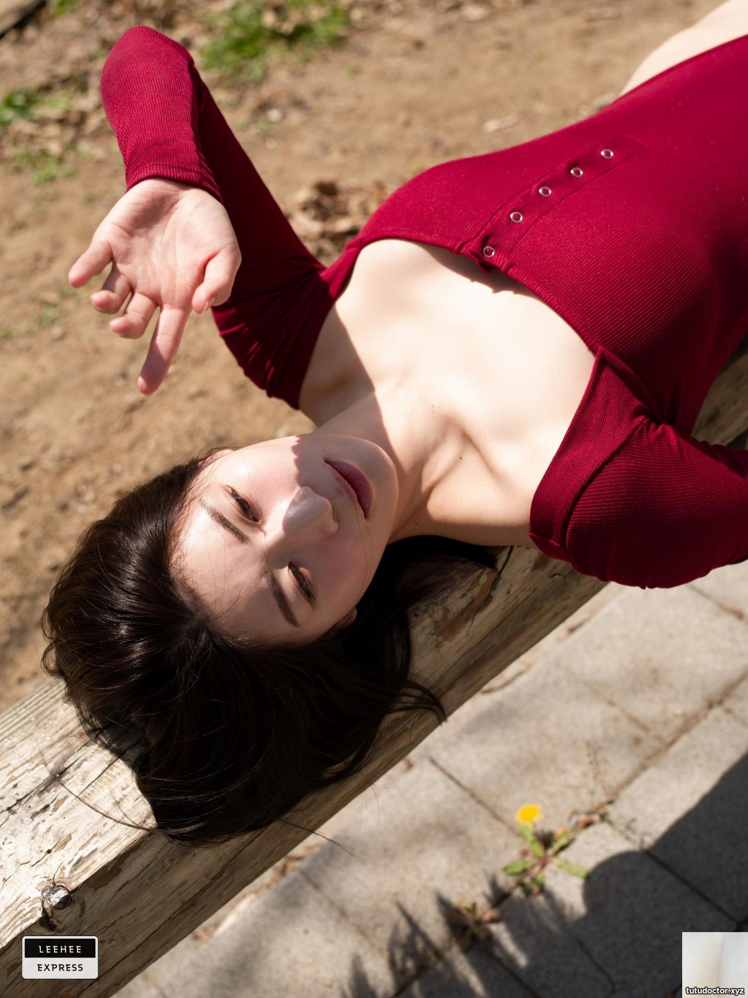 Min.E(민이) Exposed Breasts and High Panties 3 Shows Mature Charm · photo 43 of 44