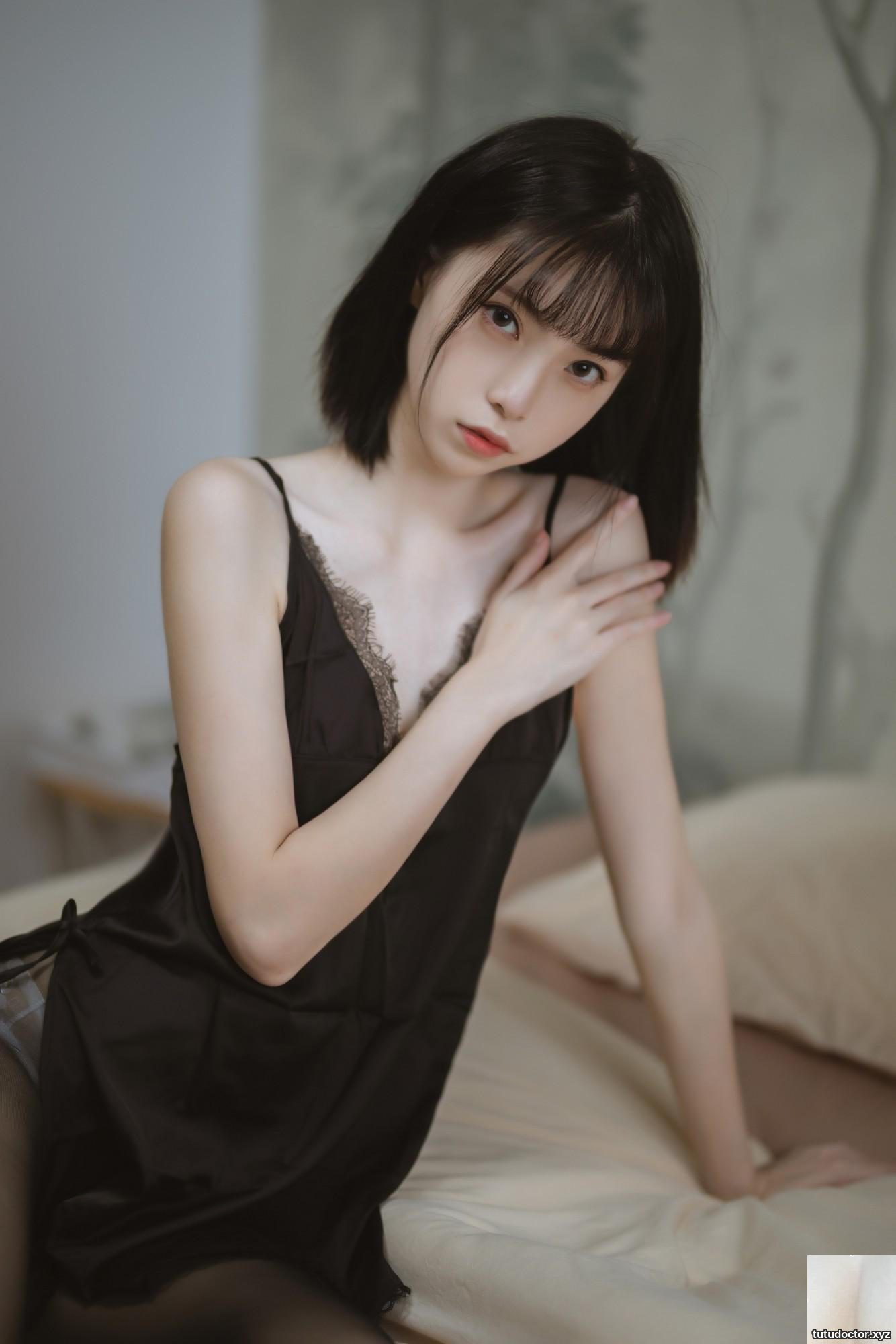 GMS (고말숙) Gray Little Vest Fair and beautiful waist cant be · photo 12 of 90