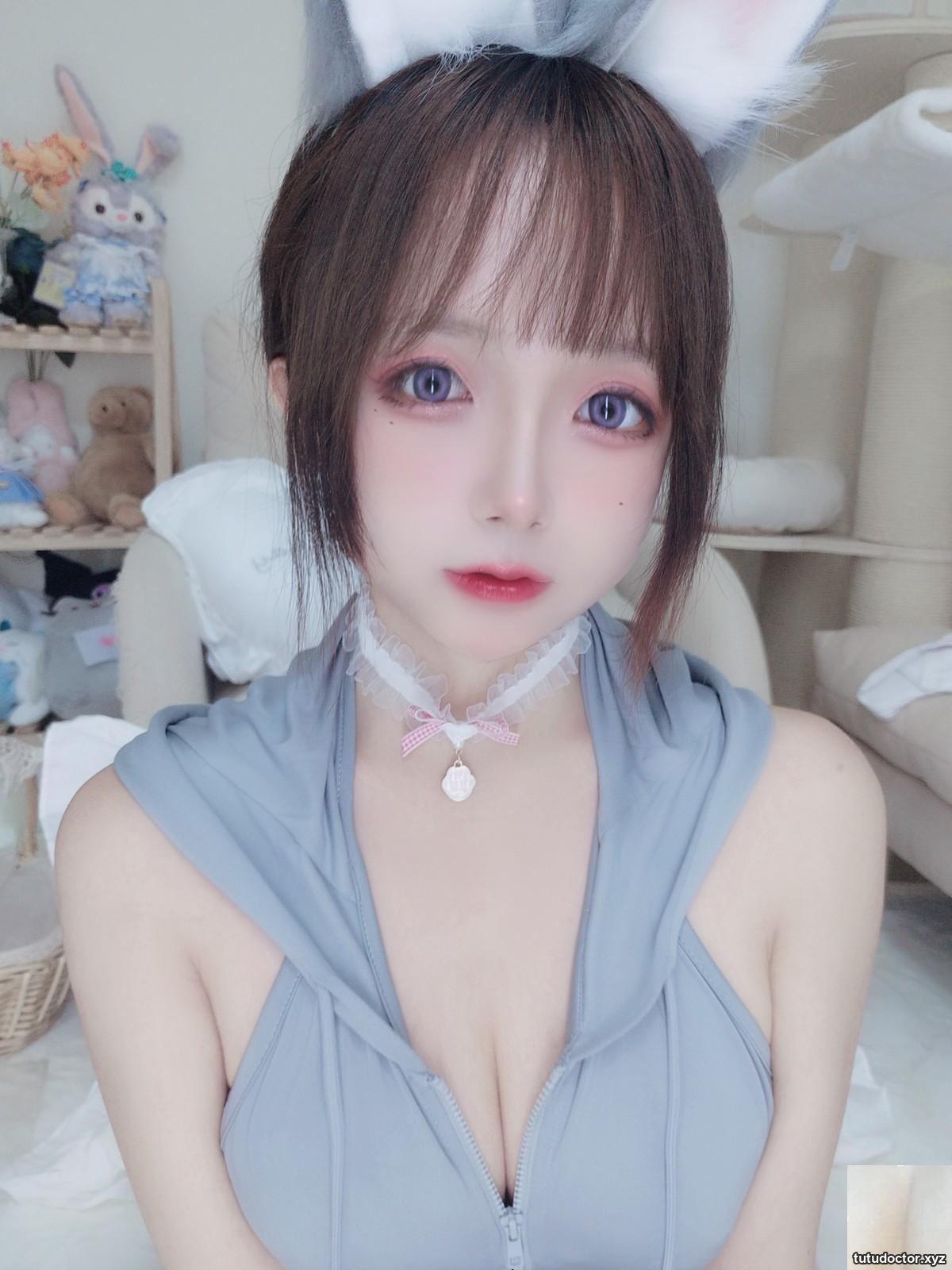Hinajiao-Transparent Bunny Girl · photo 49 of 50