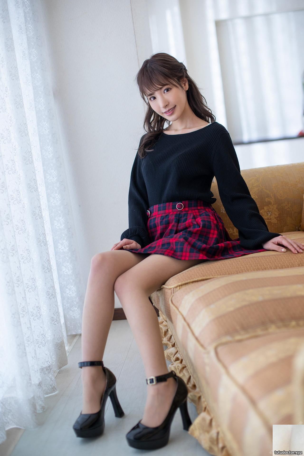 Kana Momonogi Kana Momonogi – NUDE 13 · photo 51 of 72