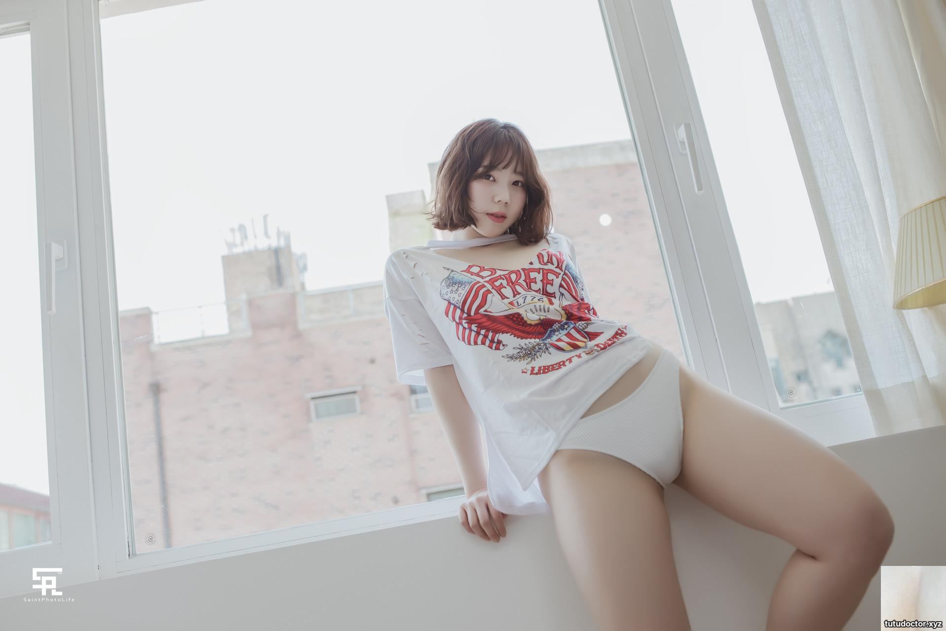 Myua 뮤아, (SAINT Photolife) MyuA Vol.02 ( · photo 44 of 52