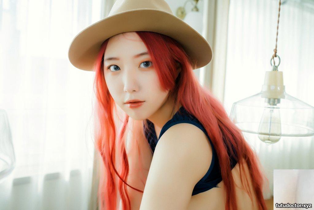Dame (담) – Summer – Moon Night Snap · photo 9 of 74