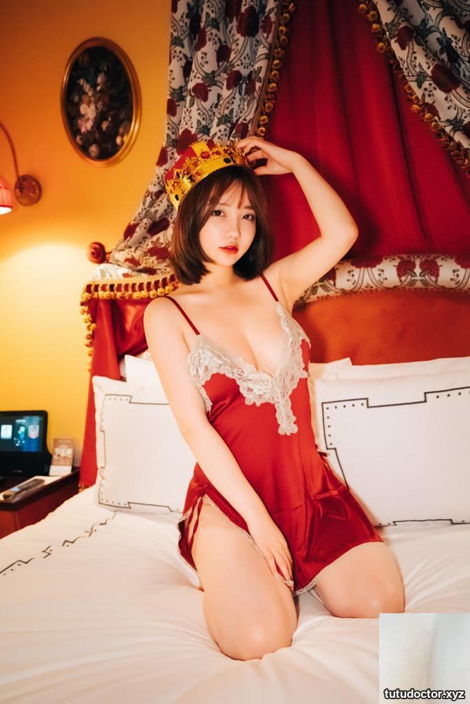 Son Ye-Eun (손예은) Halloqueen (SV · photo 35 of 96