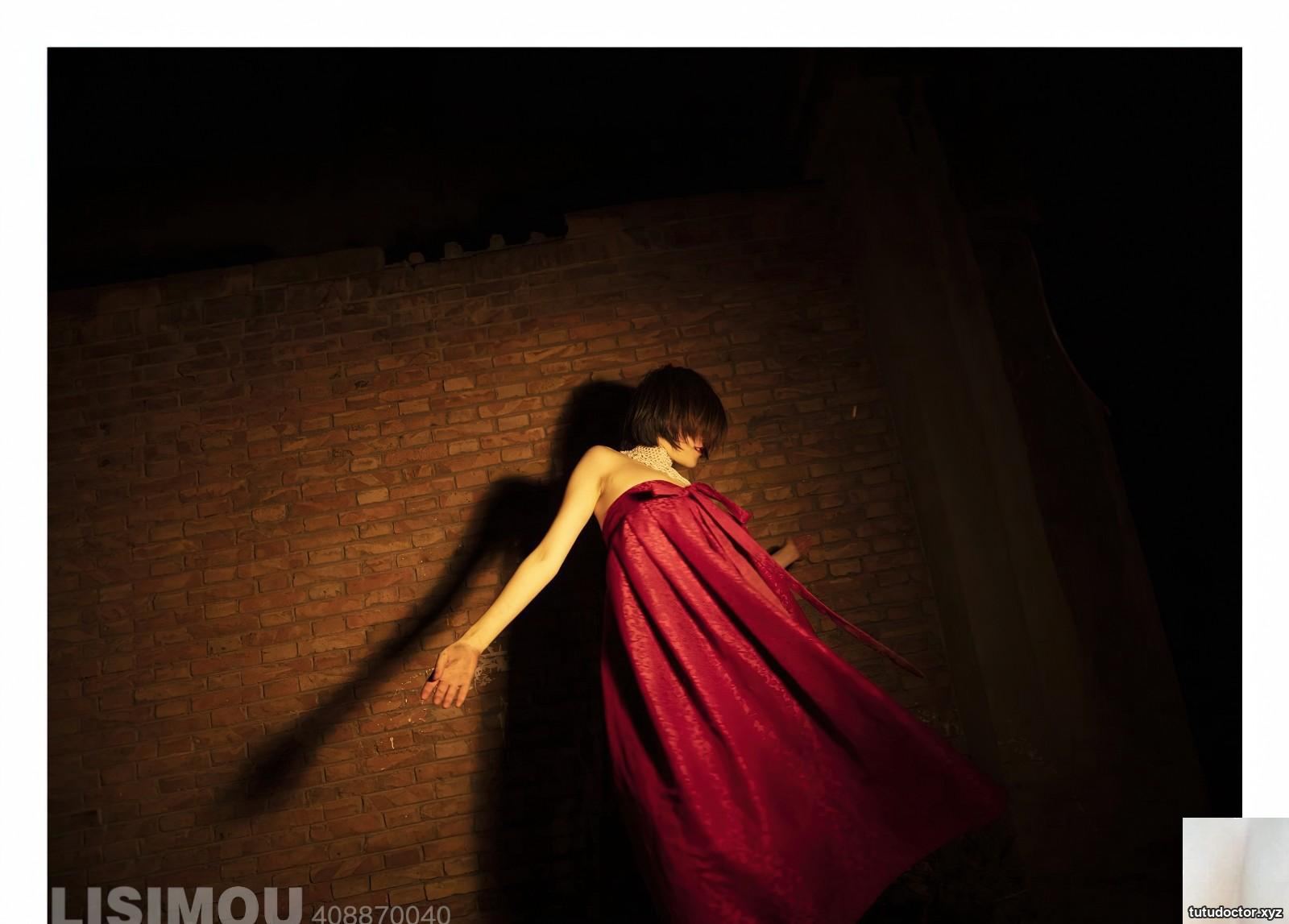 Photographer walking in Shanghai – Meimei Outdoor Collection · photo 12 of 50