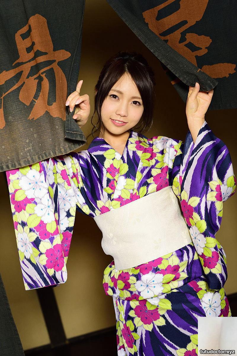 Makorin Pure Love Trip Makoto Toda Photo Collection · photo 38 of 60