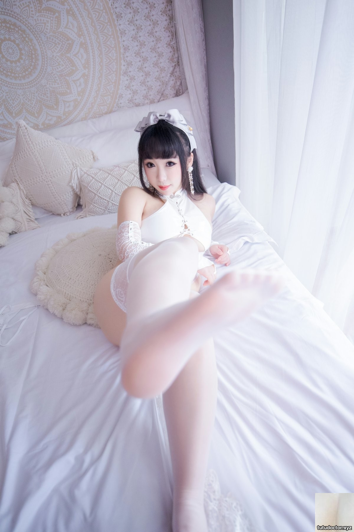 Walnut Cat Kurumineko – Moonlight Gentle White Cheongsam · photo 83 of 98