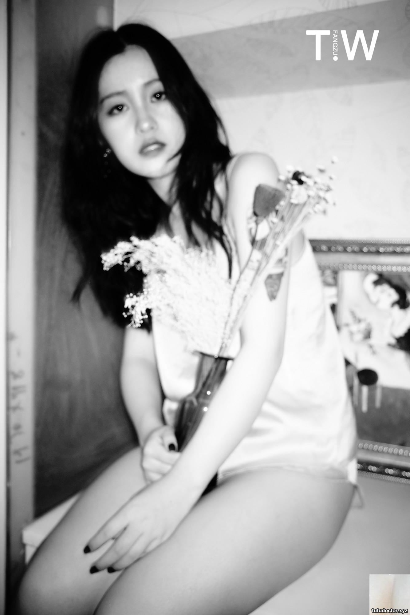 Independent photographer TIAN WEN (鼳岛) 2017 portfolio 012 · photo 5 of 50