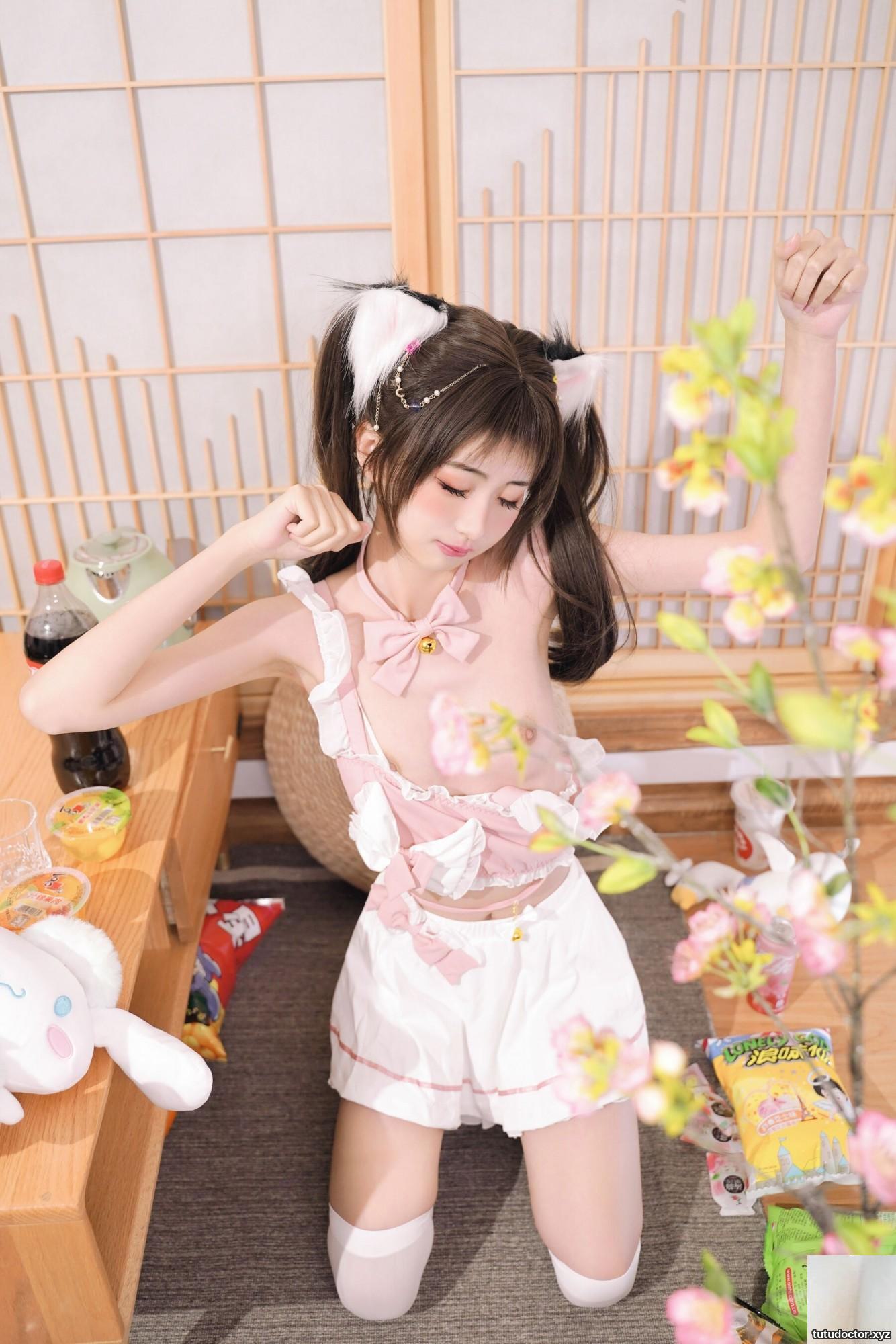 Kanon Kuriko《Chestnuts idle time light》 · photo 11 of 55