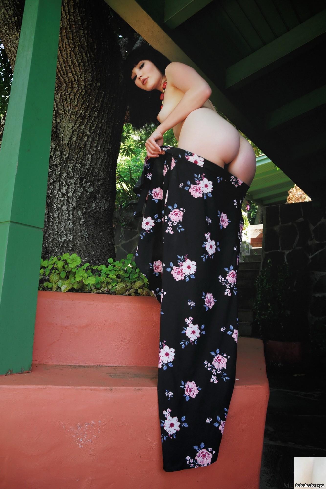 Malena Demena · photo 30 of 87