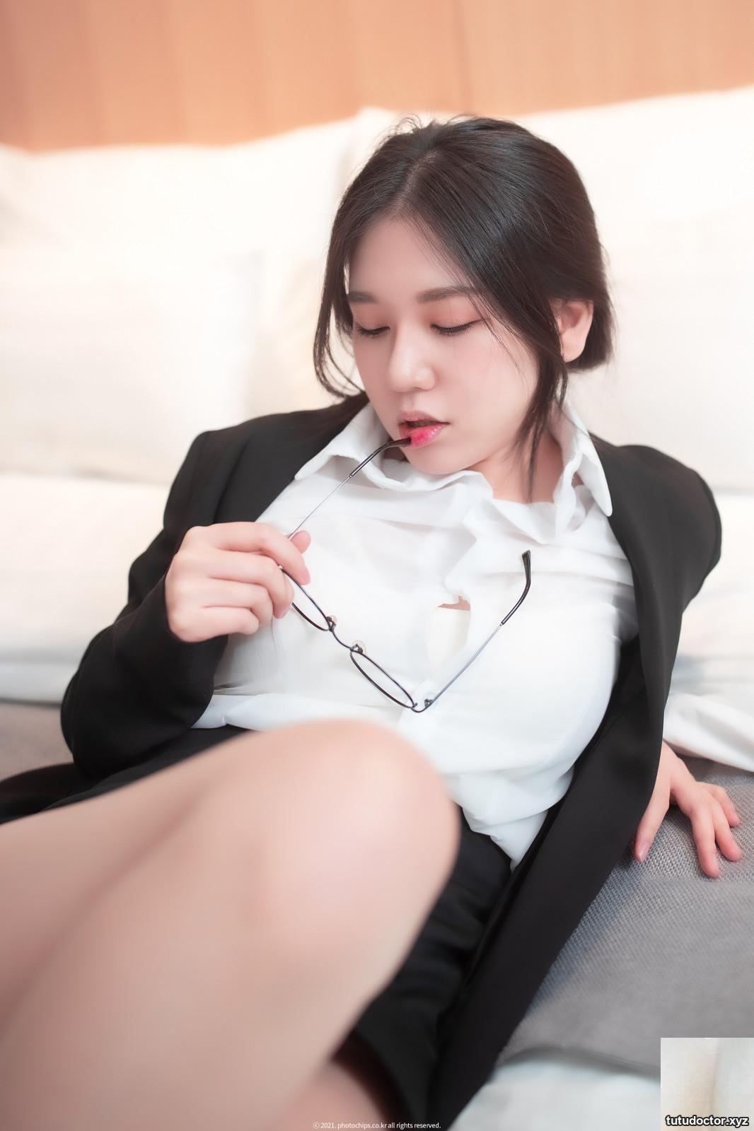 PhotoChips Vol.117 No.3 Baebae (베베) · photo 17 of 73