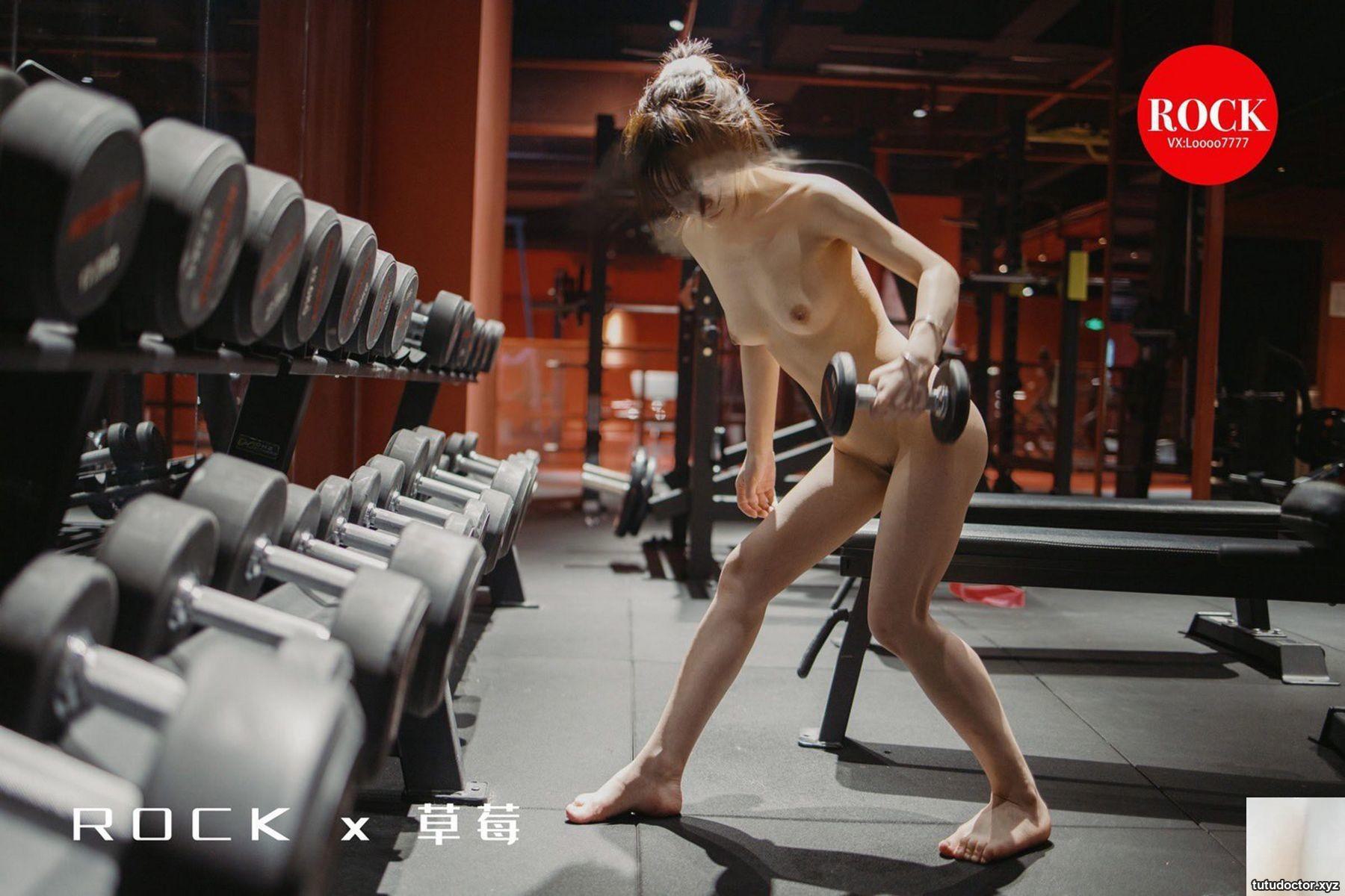 Welfare Girl-Xiaoxiao Beautiful Model Private Photo Collection · photo 2 of 100