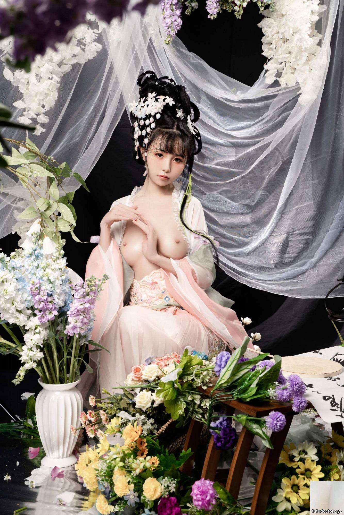 Welfare Girl Meow Xiaojis Flower Room Collection VIP Exclusive · photo 31 of 85