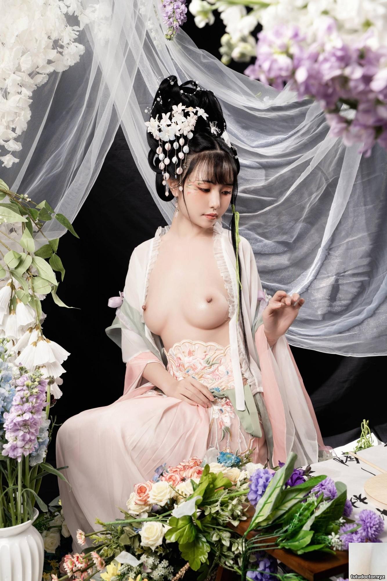 Welfare Girl Meow Xiaojis Flower Room Collection VIP Exclusive · photo 39 of 85