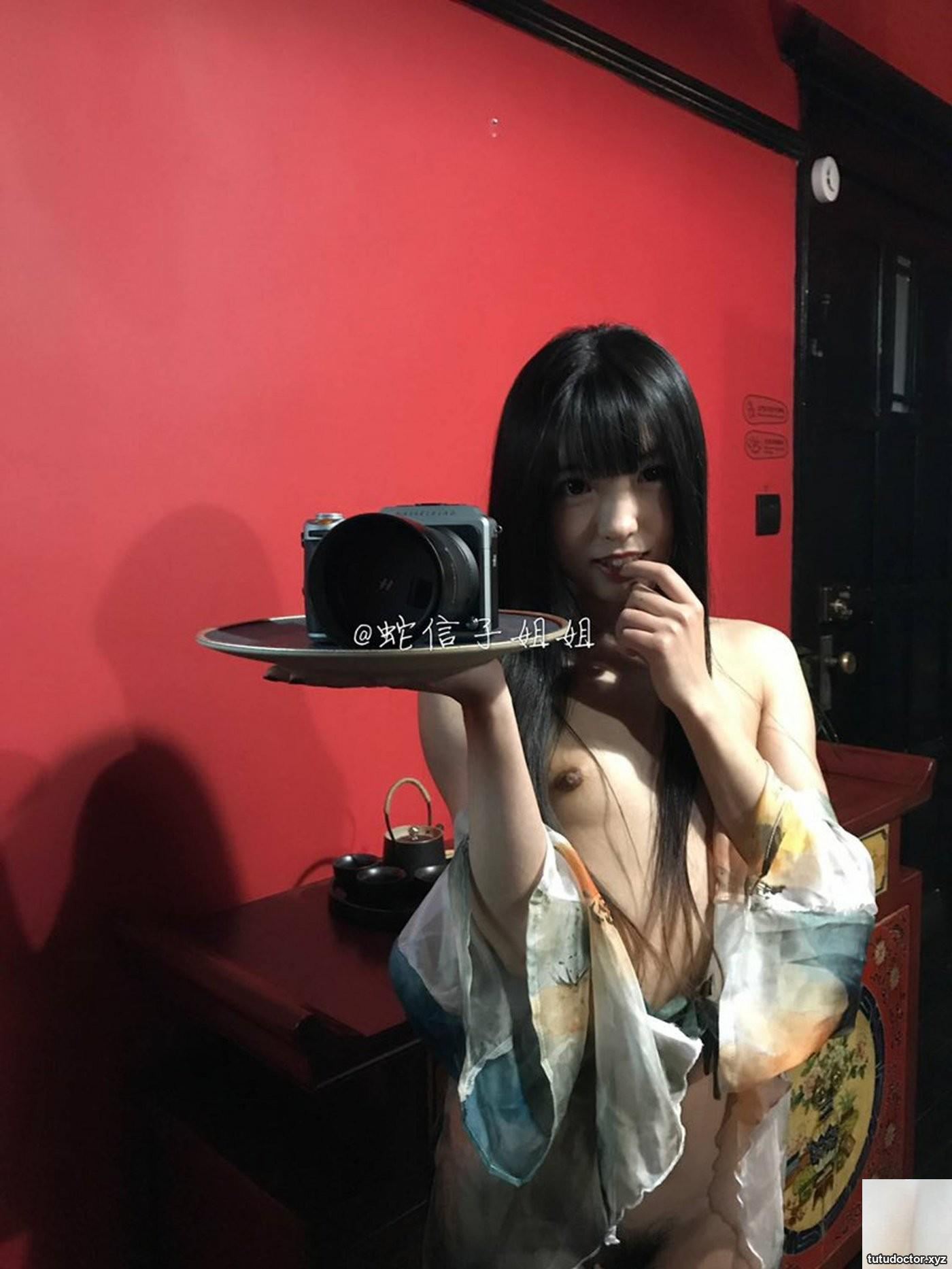 Twitter Beauty Snake Nobuko Sister · photo 26 of 58