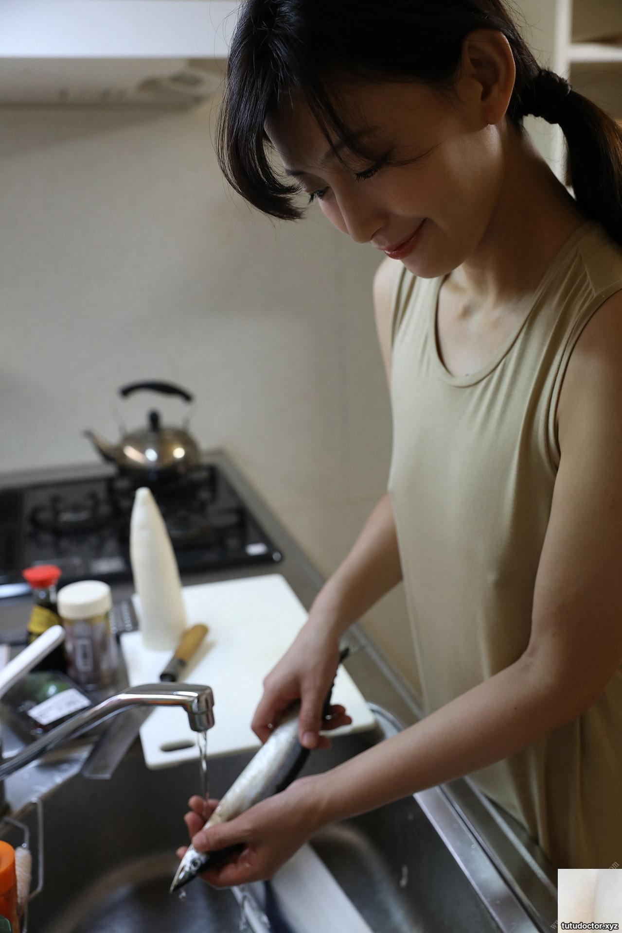Toko Namiki Toko Namiki – My unfamiliar wife 2 · photo 48 of 89