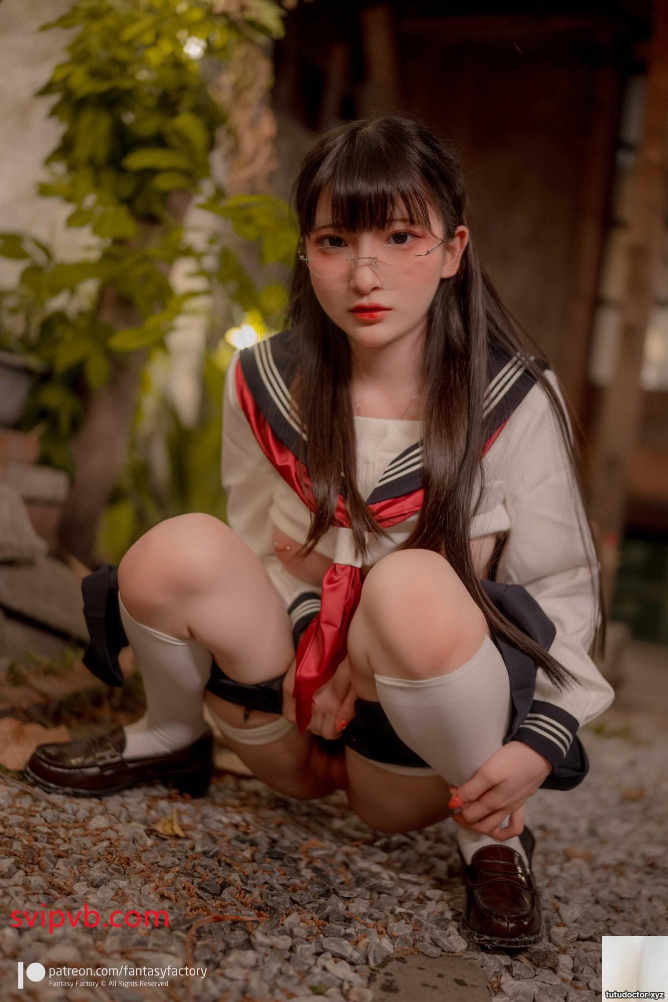 The college student with the roundest breasts! The girl with · photo 11 of 44