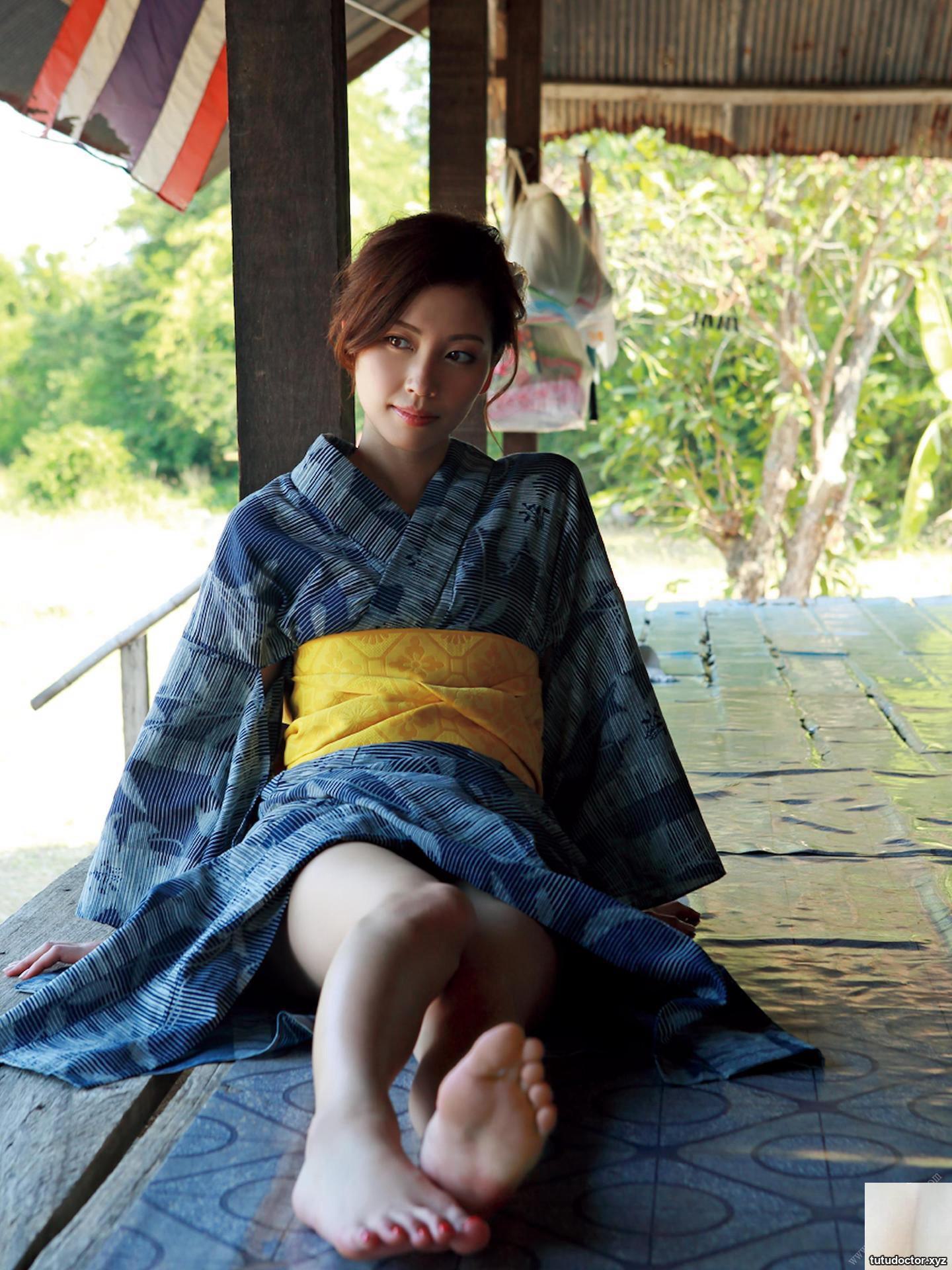 Miyuki Yokoyama Miyuki Yokoyama – fine beauty · photo 36 of 83